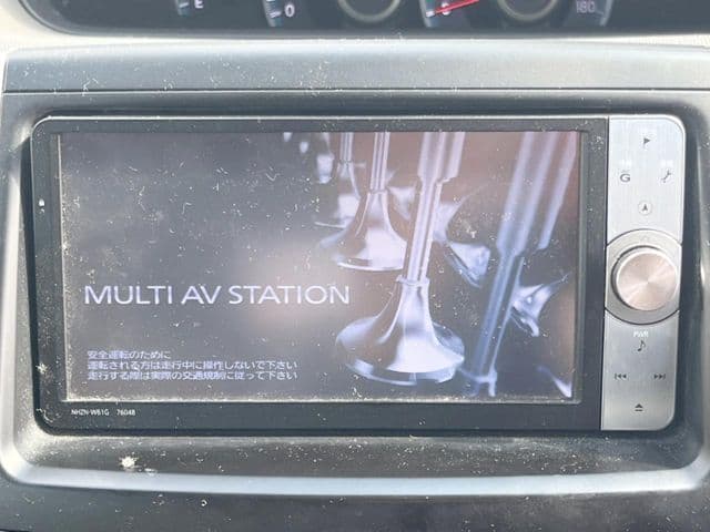 Car thumbnail 3