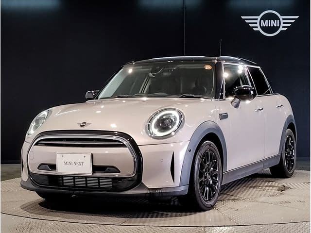 Car image 1