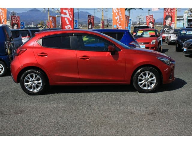 Car thumbnail 4