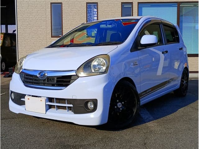 Car image 1