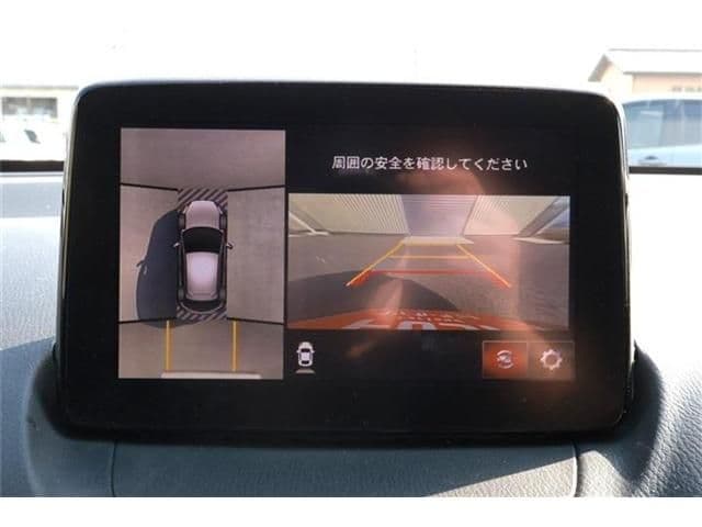 Car thumbnail 4