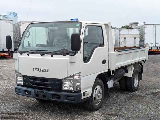 ISUZU