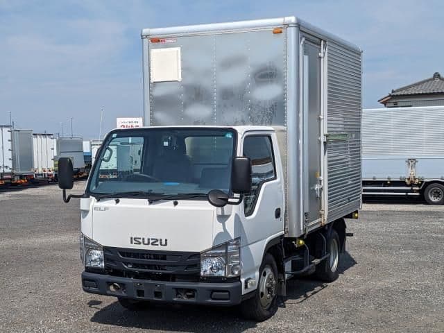 ISUZU