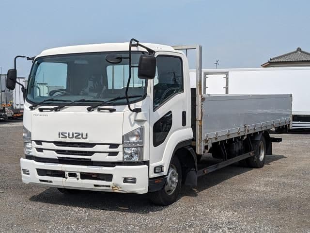 ISUZU