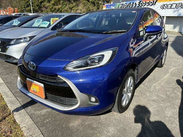 Car image 1