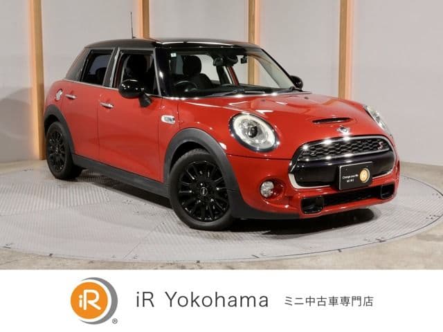 Car image 1