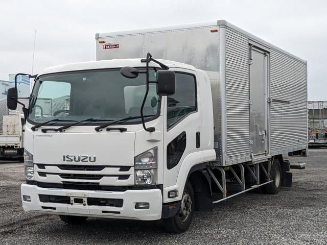 ISUZU