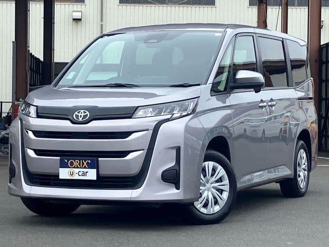 TOYOTA NOAH 4WD