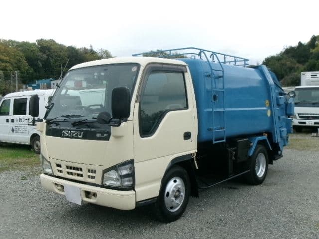 ISUZU