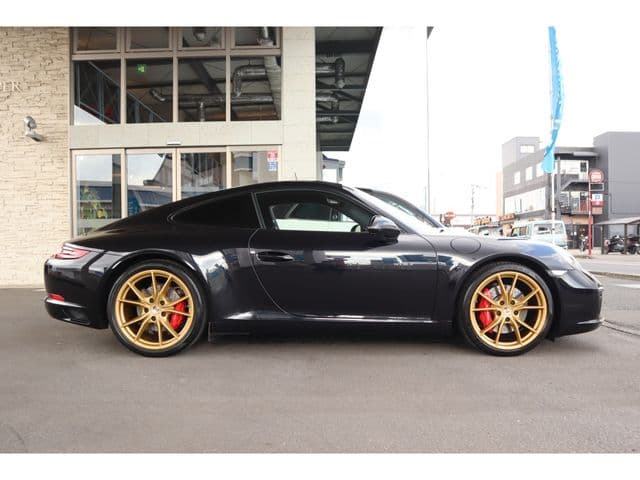 Car thumbnail 4