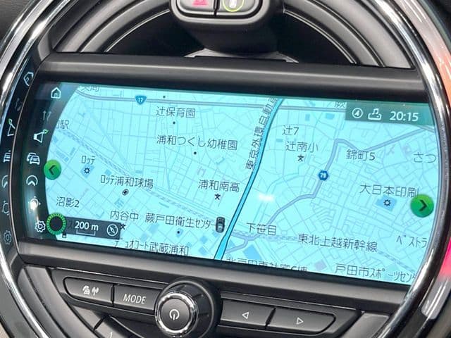 Car thumbnail 4