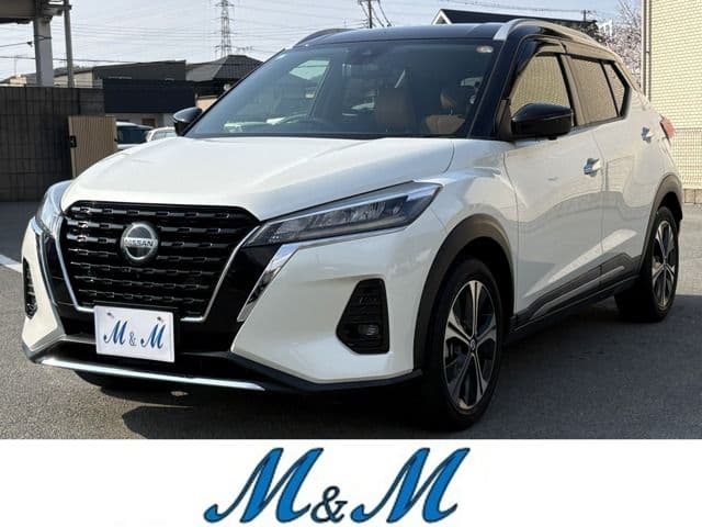 NISSAN