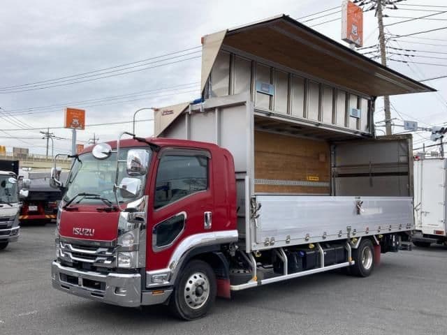 ISUZU