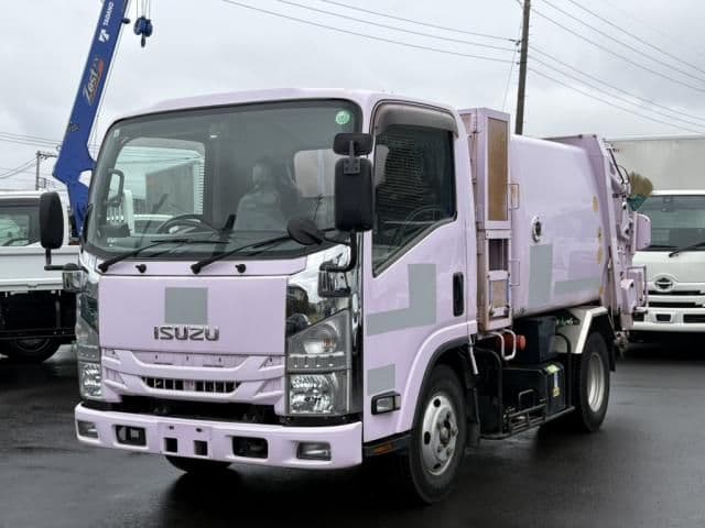 ISUZU