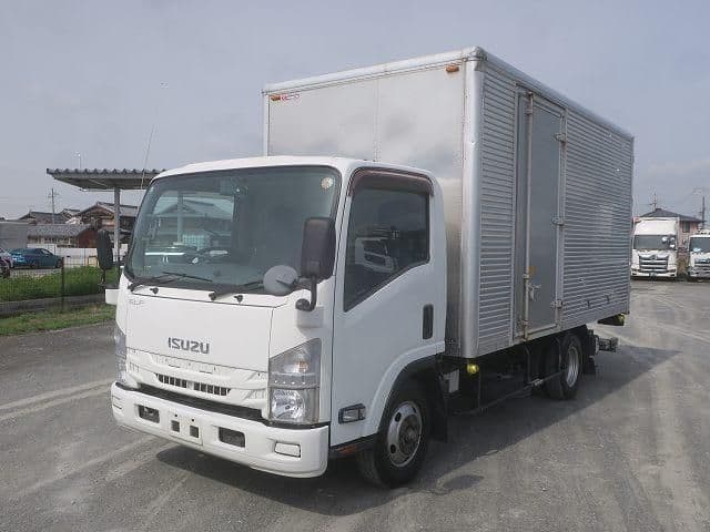 ISUZU