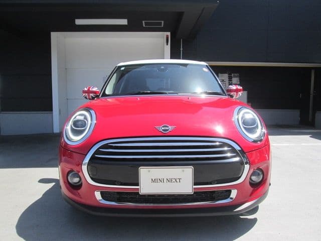 Car thumbnail 2