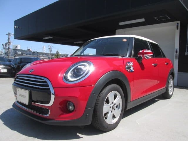 Car thumbnail 3