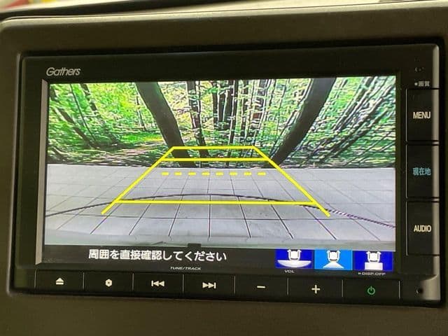 Car thumbnail 4