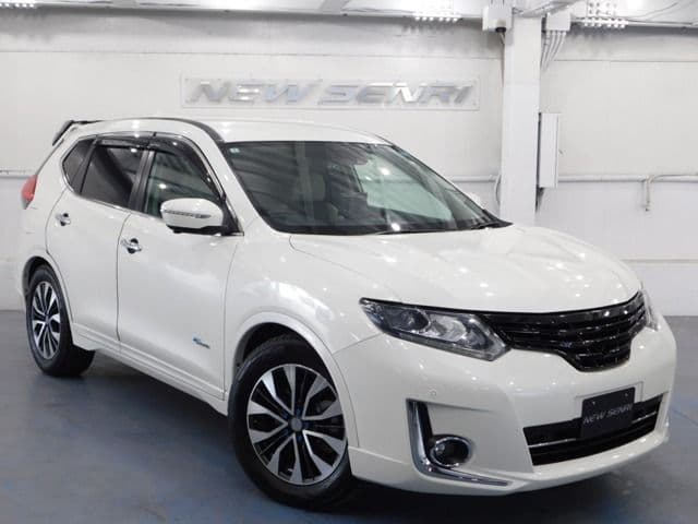 NISSAN