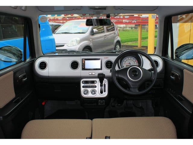 Car thumbnail 2