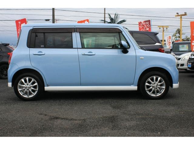 Car thumbnail 4