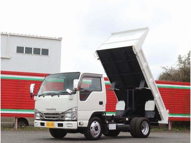 ISUZU