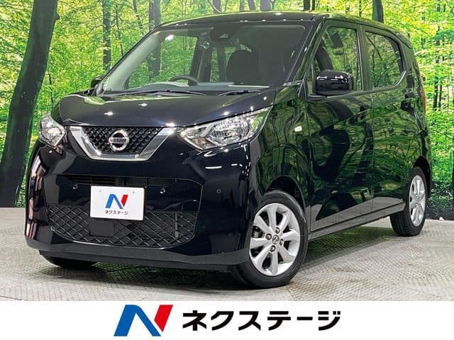 NISSAN