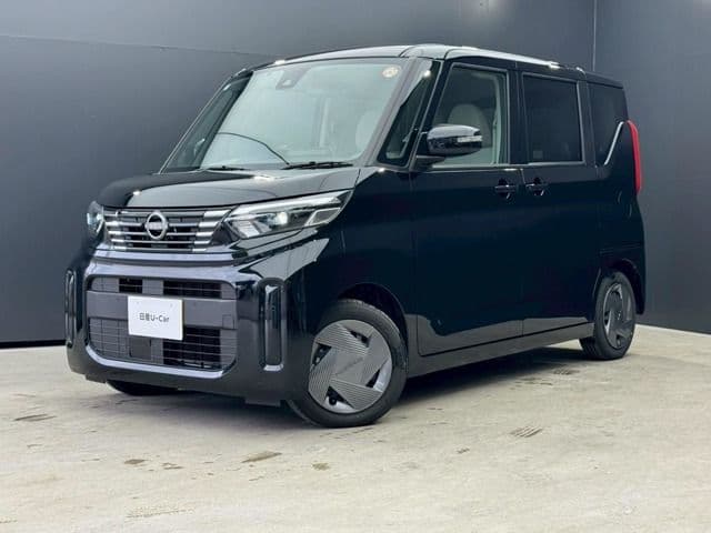 NISSAN