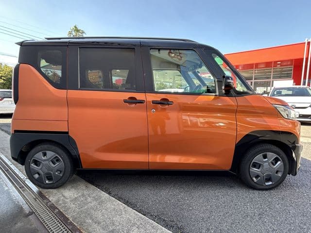 Car thumbnail 4