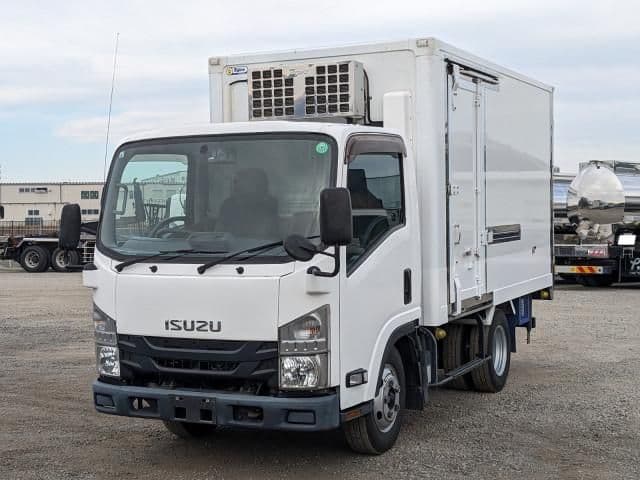 ISUZU