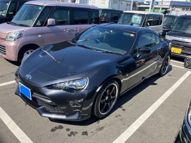 Car image 1