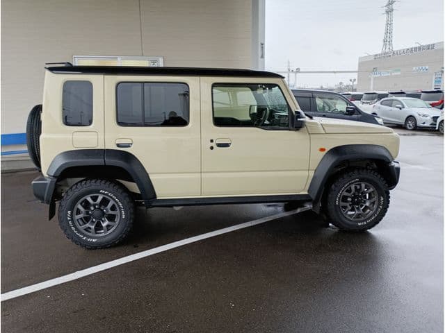Car thumbnail 4