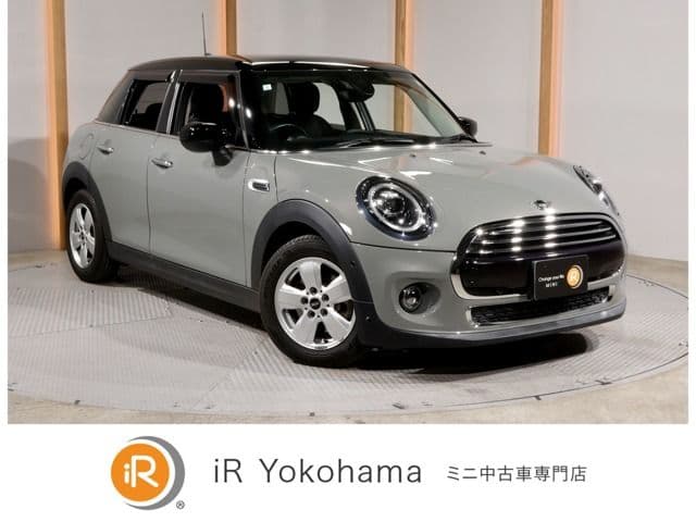 Car image 1