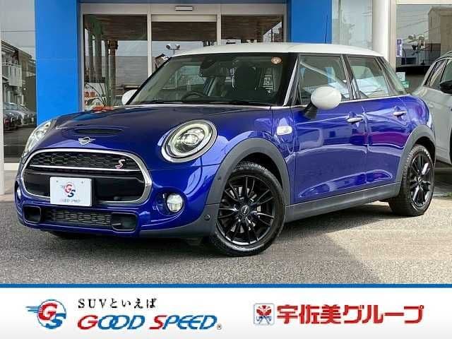 Car image 1