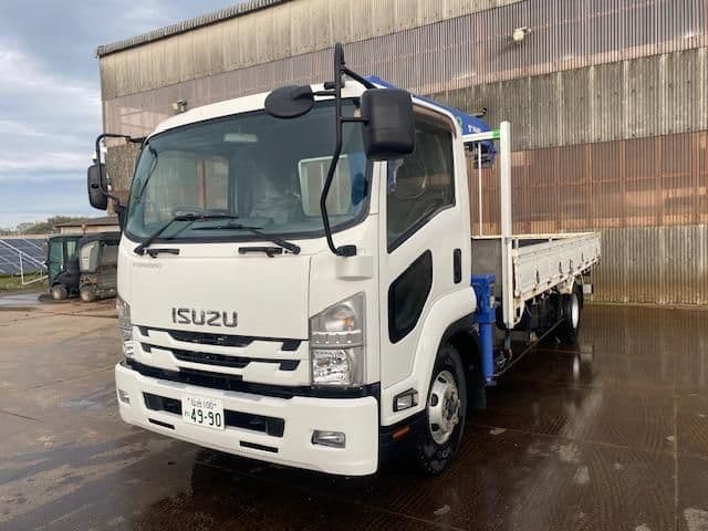 ISUZU