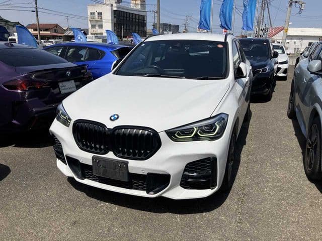 Car image 1