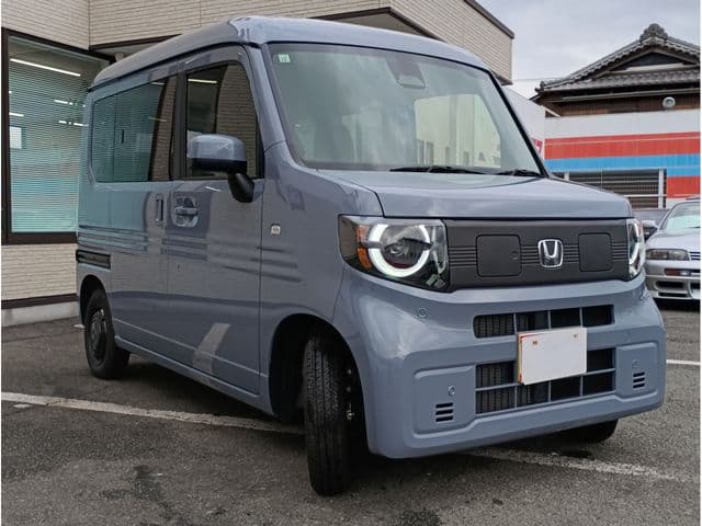 Car thumbnail 3