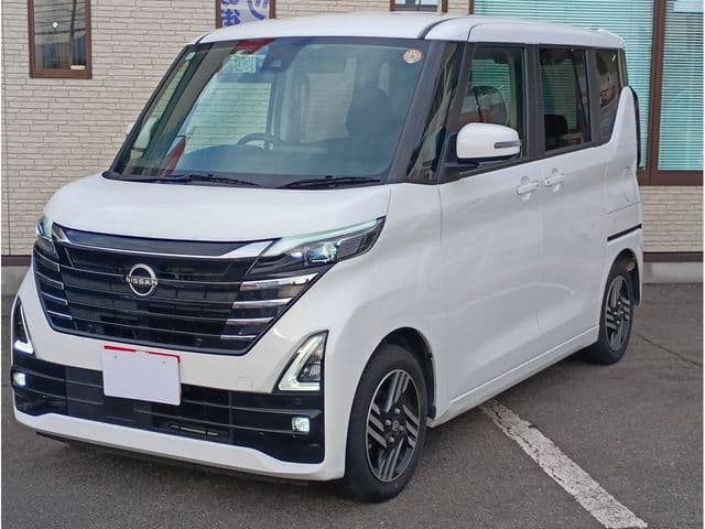 NISSAN