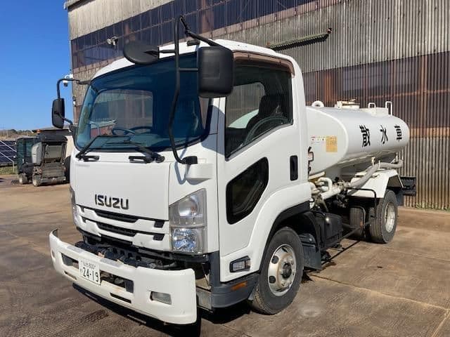 ISUZU