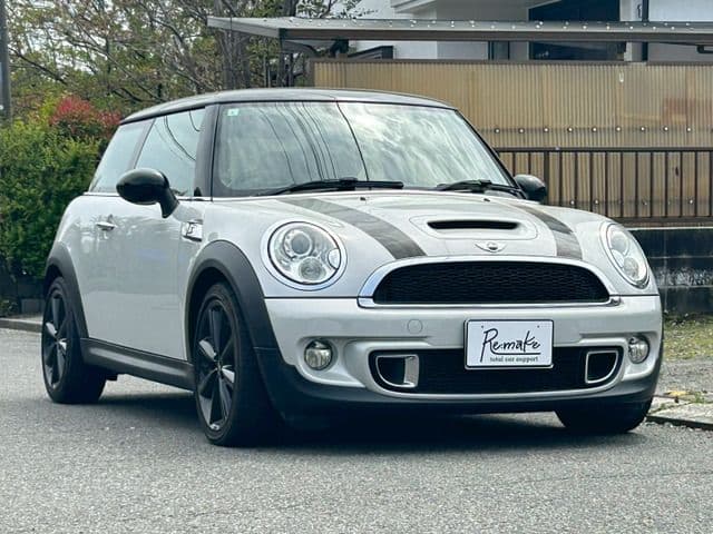 Car thumbnail 3