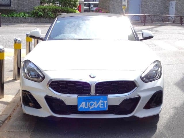 Car thumbnail 4