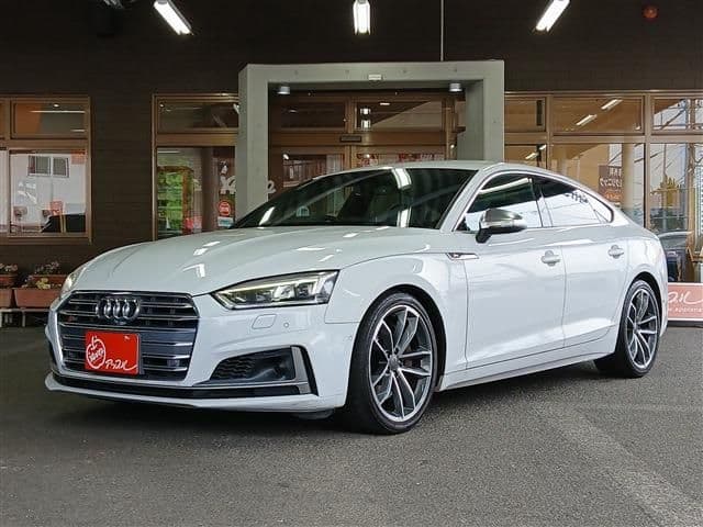 Car image 1