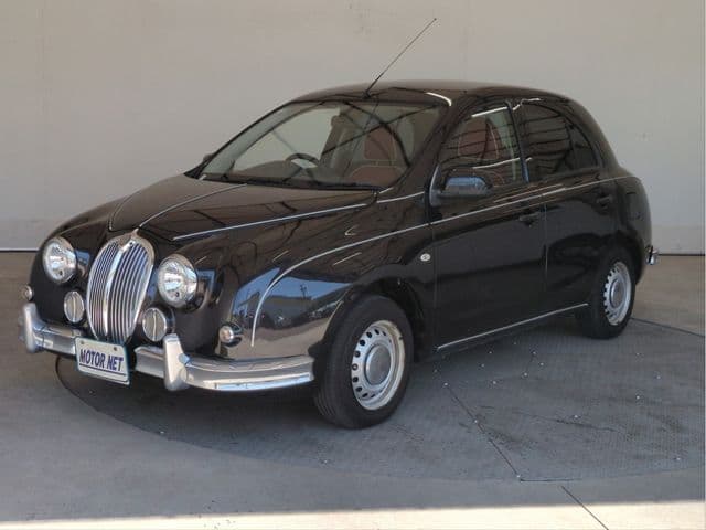 MITSUOKA