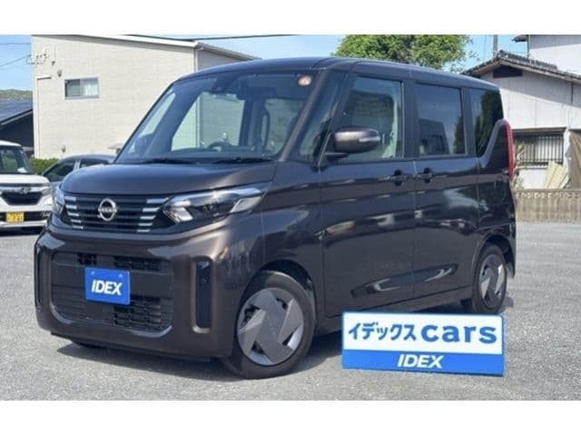 NISSAN