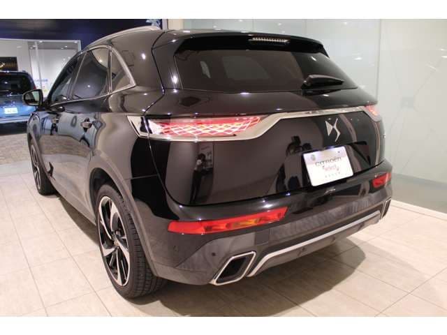 Car thumbnail 4