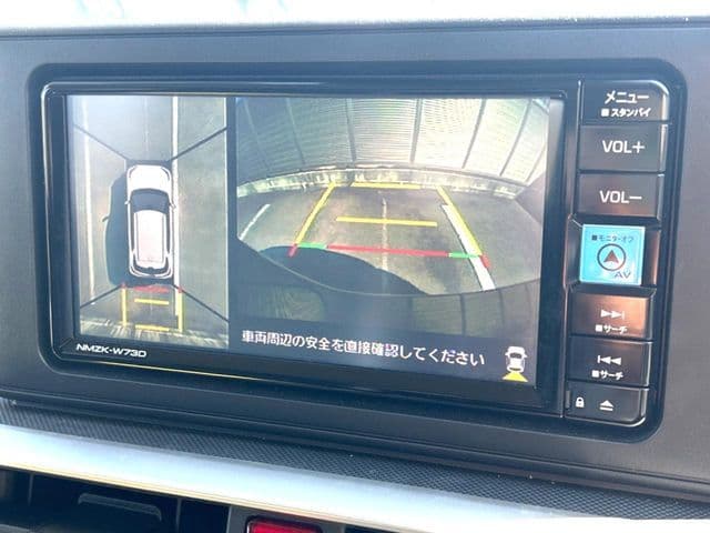 Car thumbnail 4