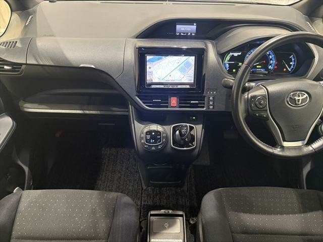 Car thumbnail 3