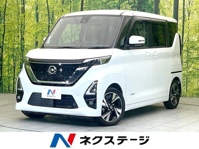 NISSAN