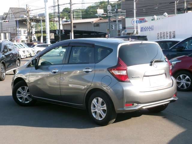 Car thumbnail 3