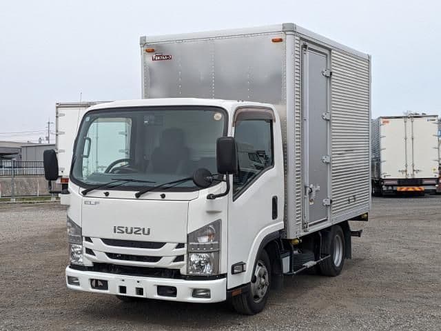 ISUZU